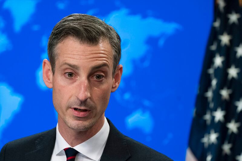 美国国务院发言人普莱斯(Ned Price)在1月6日下午的记者会上谈到布林肯访华时表示,他希望大部分讨论能集中在美、中的竞争领域,并确保双方有能力保持对话,以避免竞争演变成冲突。(美联社图片)